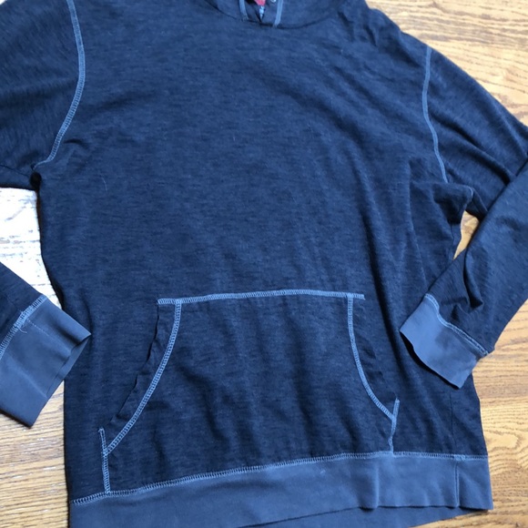 Lightweight hoodie - Picture 2 of 4